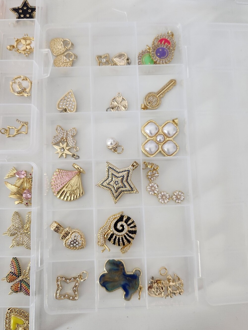 Charm bar